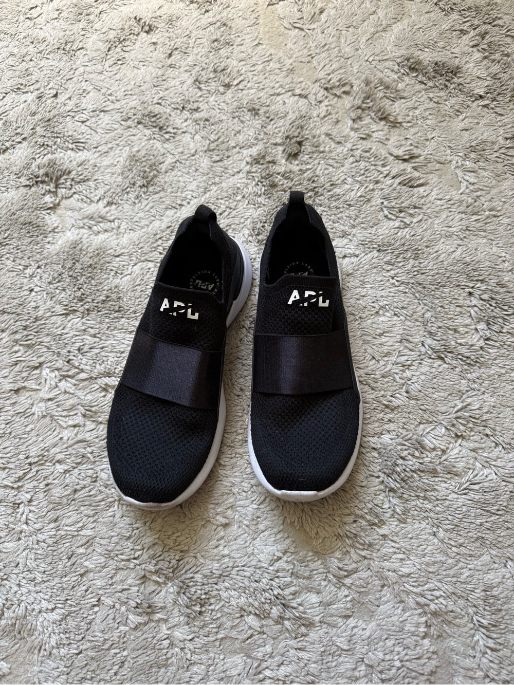 APL bliss women’s shoes black and white size 8.5